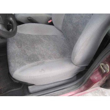 ford fiesta berlina del año 1999