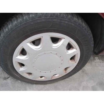 ford fiesta berlina del año 1999