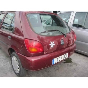 ford fiesta berlina del año 1999