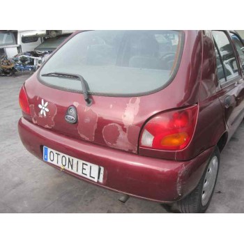 ford fiesta berlina del año 1999