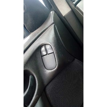 ford focus berlina (cak) del año 2002