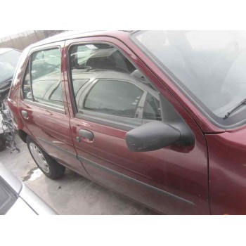 ford fiesta berlina del año 1999