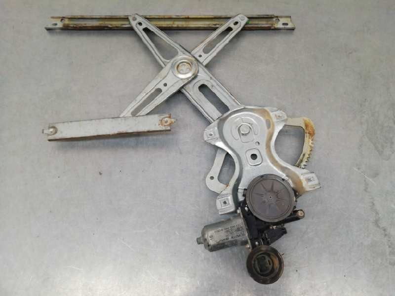 Recambio de elevalunas delantero derecho para toyota auris 1.4 turbodiesel cat referencia OEM IAM 857100D100  5P 6 PINS