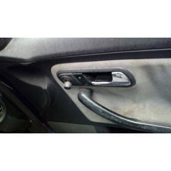 seat ibiza (6l1) del año 2004