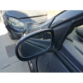 nissan almera tino (v10m) del año 2005