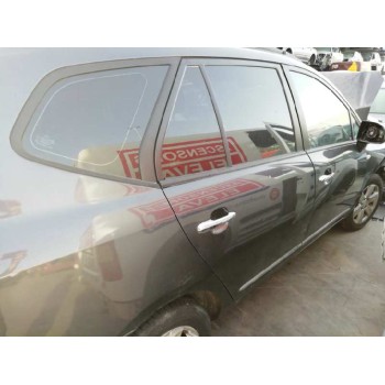 kia carens (un) del año 2010