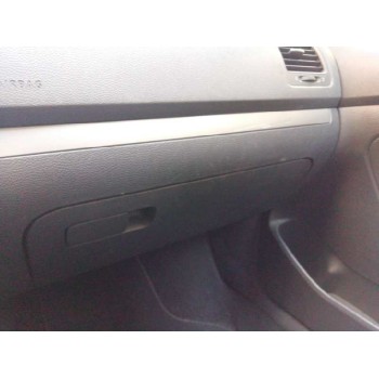 volkswagen golf v berlina (1k1) del año 2004