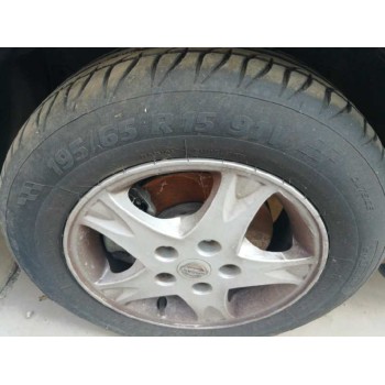 nissan almera tino (v10m) del año 2005