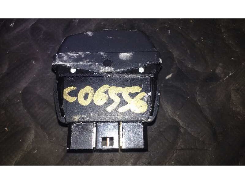 Recambio de mando elevalunas trasero derecho para citroën xsara berlina 1.6 attraction referencia OEM IAM 6552Z7  