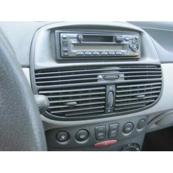 fiat punto berlina (188) del año 2000