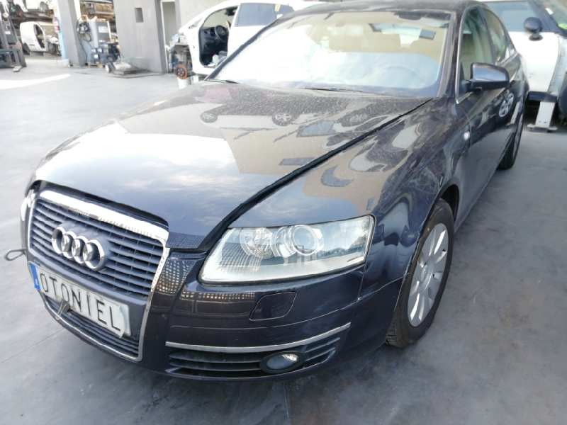 AUDI A6 BERLINA (4F2)