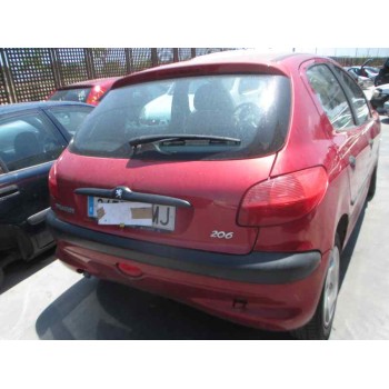 peugeot 206 berlina del año 2001