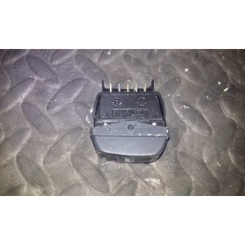 Recambio de mando elevalunas trasero derecho para citroën xsara berlina 1.6 attraction referencia OEM IAM 6552Z7  