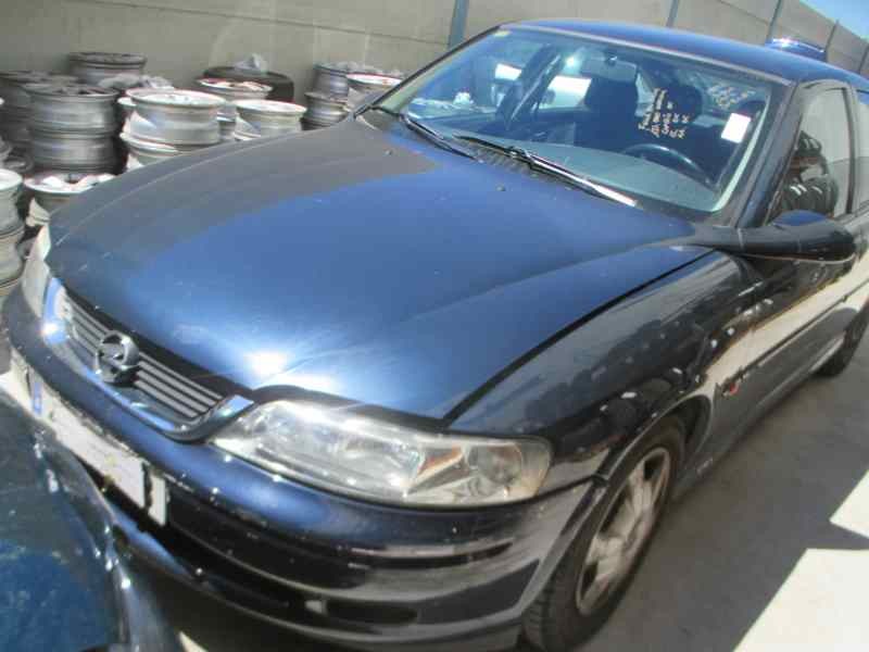 OPEL VECTRA B BERLINA