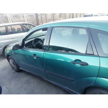 ford focus berlina (cak) del año 2001