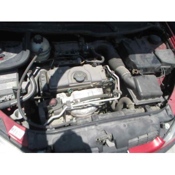 peugeot 206 berlina del año 2001