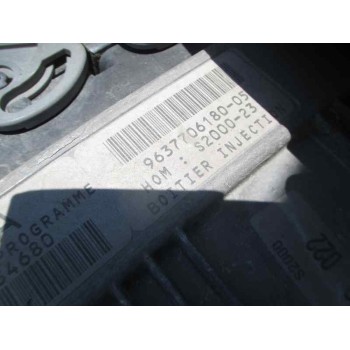 peugeot 206 berlina del año 2001