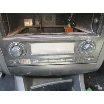 seat ibiza (6l1) del año 2004