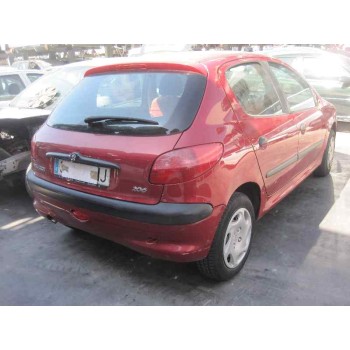 peugeot 206 berlina del año 2001