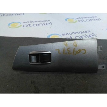 MANDO ELEVALUNAS DELANTERO DERECHO 