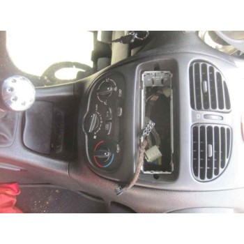 peugeot 206 berlina del año 2001