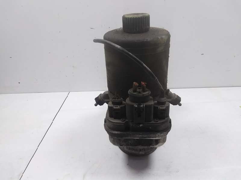 Recambio de bomba direccion para seat ibiza (6l1) 1.4 16v referencia OEM IAM 6Q0423150AB ELECTRICA TRW