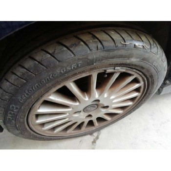 volvo v40 familiar del año 2002