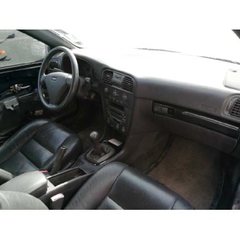 volvo v40 familiar del año 2002