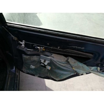 volvo v40 familiar del año 2002