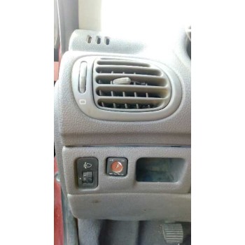 peugeot 206 berlina del año 2003