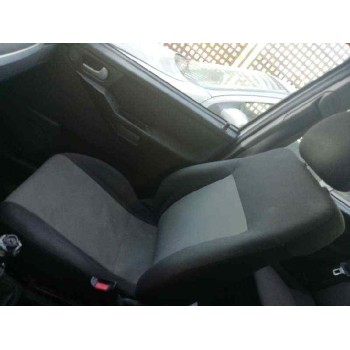 opel meriva del año 2004