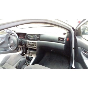 toyota corolla (e12) del año 2003