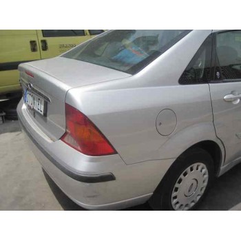 ford focus berlina (cak) del año 2001