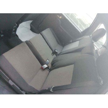 opel meriva del año 2004