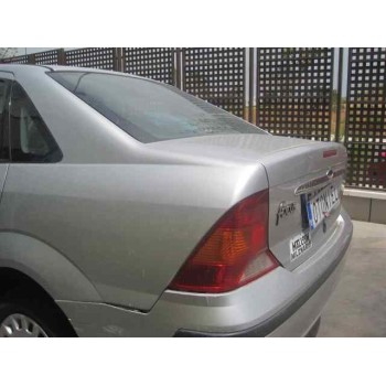 ford focus berlina (cak) del año 2001