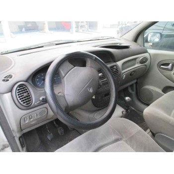 renault scenic (ja..) del año 2002