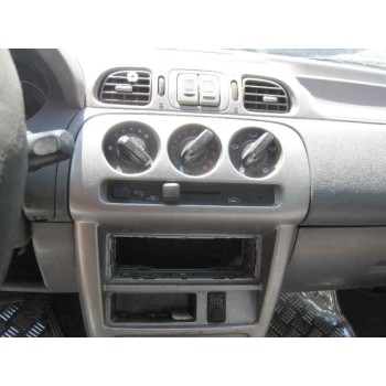 nissan micra (k11) del año 2002