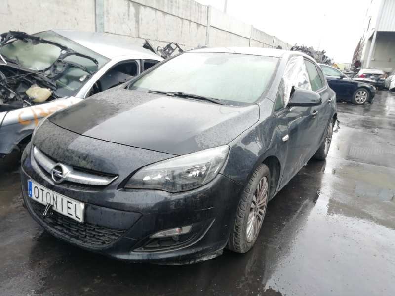 opel astra j lim. del año 2014