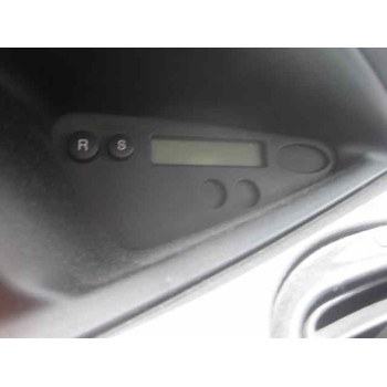 ford focus berlina (cak) del año 2001