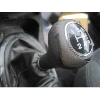 ford focus berlina (cak) del año 2001