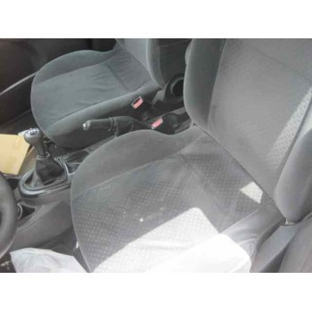 ford focus berlina (cak) del año 2001