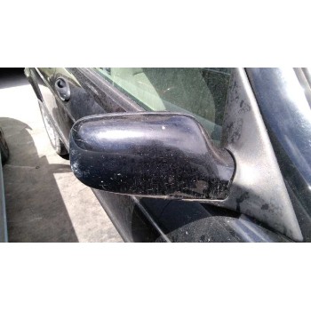 saab 9-3 berlina del año 2001