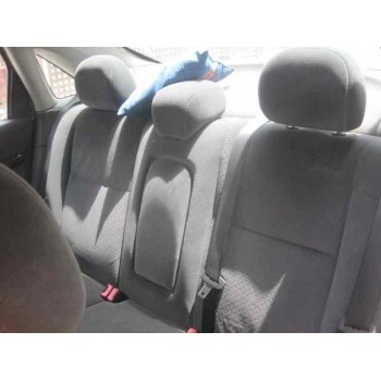 ford focus berlina (cak) del año 2001