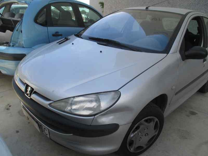 PEUGEOT 206 BERLINA
