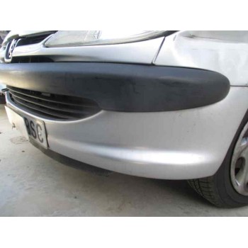 peugeot 206 berlina del año 2002