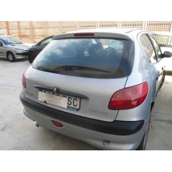 peugeot 206 berlina del año 2002