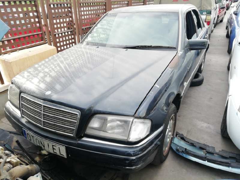 MERCEDES-BENZ CLASE C (W202) BERLINA
