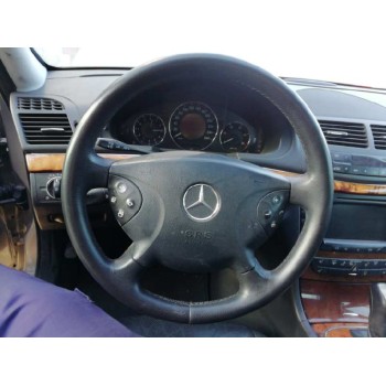 mercedes-benz clase e (w211) berlina del año 2005