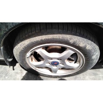 saab 9-3 berlina del año 2001