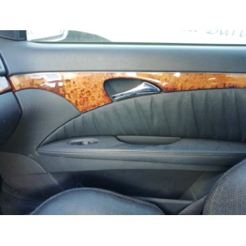 mercedes-benz clase e (w211) berlina del año 2005